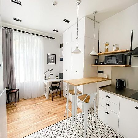 Poetry Apartments In The City Center Jarkov Exterior foto