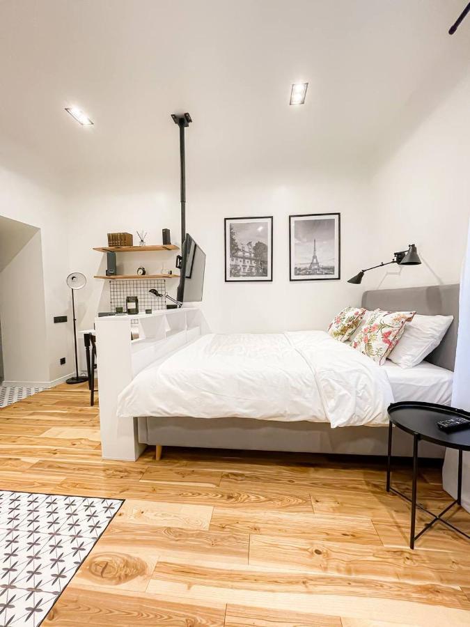 Poetry Apartments In The City Center Jarkov Exterior foto