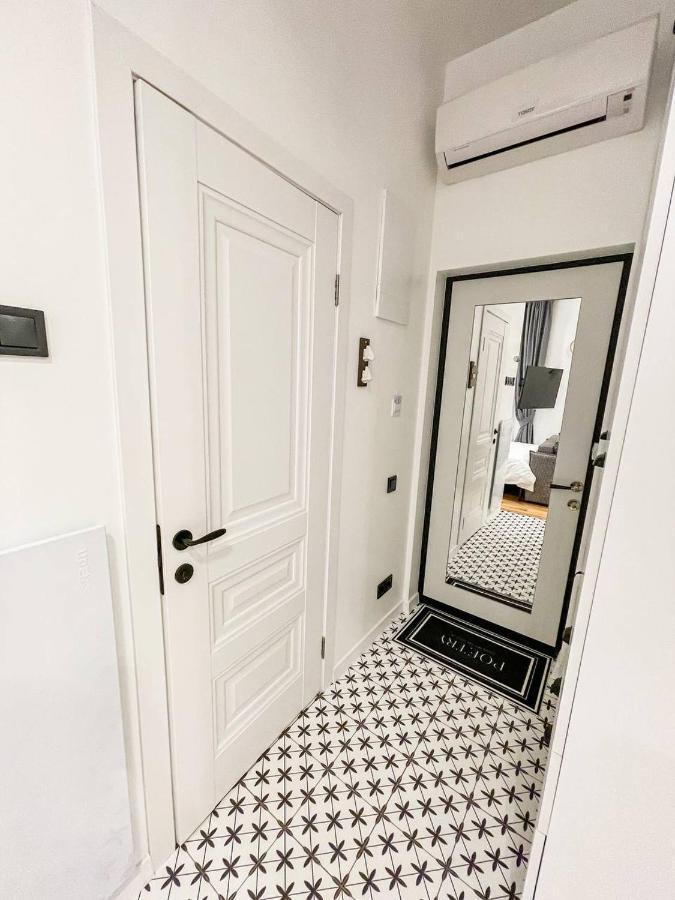Poetry Apartments In The City Center Jarkov Exterior foto
