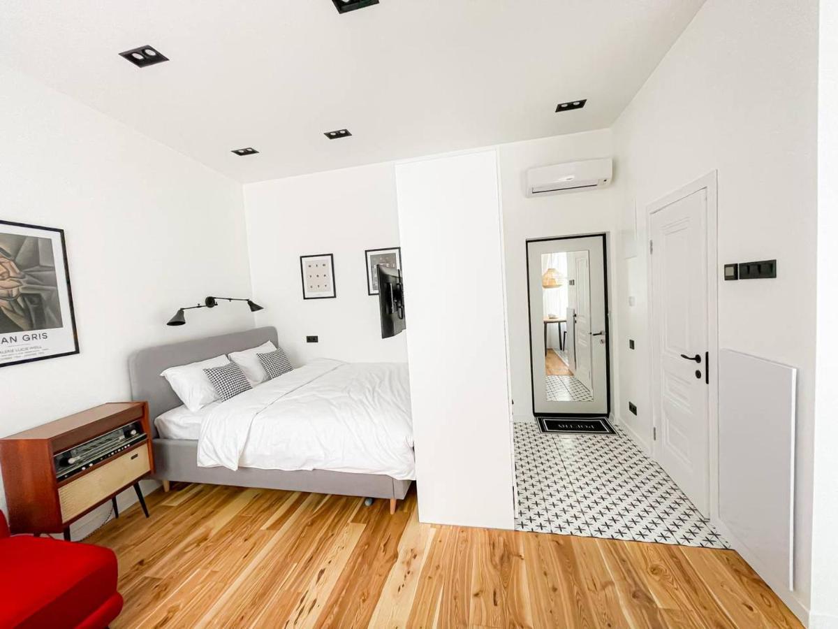 Poetry Apartments In The City Center Jarkov Exterior foto